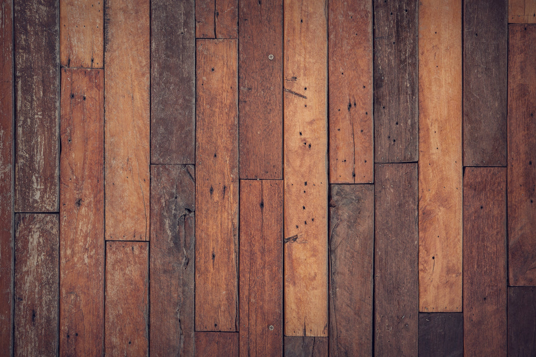 Parquet en bois de chêne foncé